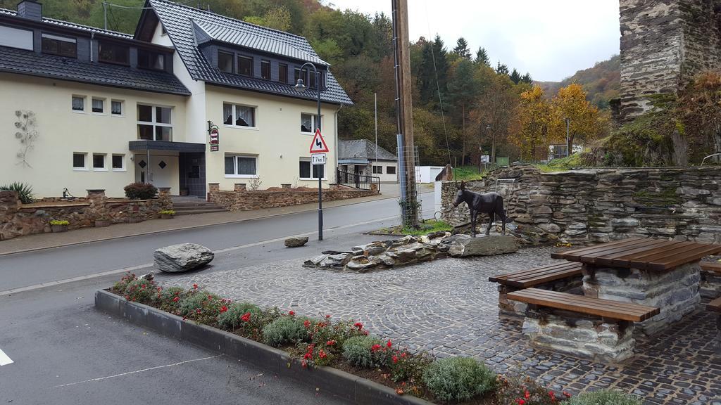 Steeger Tal Hotel Bacharach Eksteriør billede